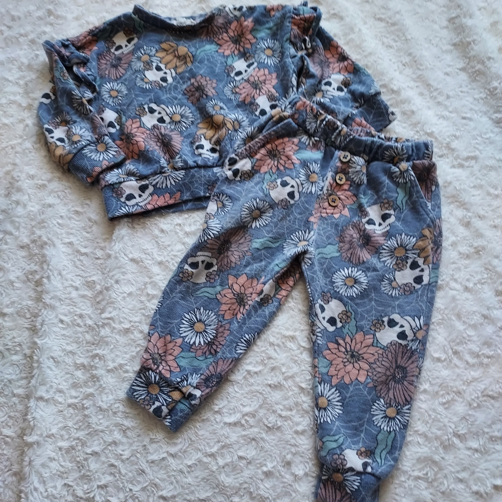 Jessica Simpson Toddler Girls 18mo Gray Floral Skull Two-Piece Set Quirky Whimsy